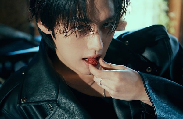 5. Lee Know, BTS'in eski bir üyesidir.