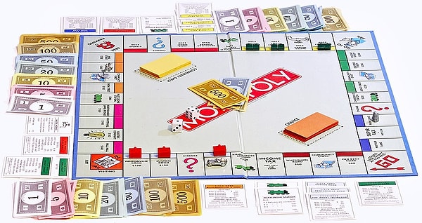 Monopoly oynamayı çooook seviyor.