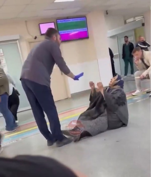 Devlet hastanelerinde yaşanan yoğunluk sebebiyle yakın tarihe randevu alabilmek neredeyse imkansız.