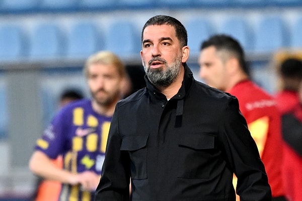 Arda Turan yönetimindeki Eyüpspor, ağır bir mağlubiyet aldı.