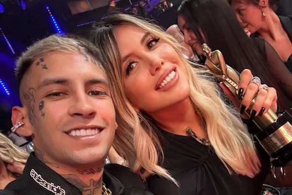 Bilenler bilir Wanda Nara, Icardi'den ayrılır ayrılmaz ünlü rapçi L-Gante ile yeni bir aşka yelken açtı.