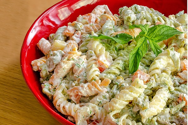 Makarna salatası tarifi