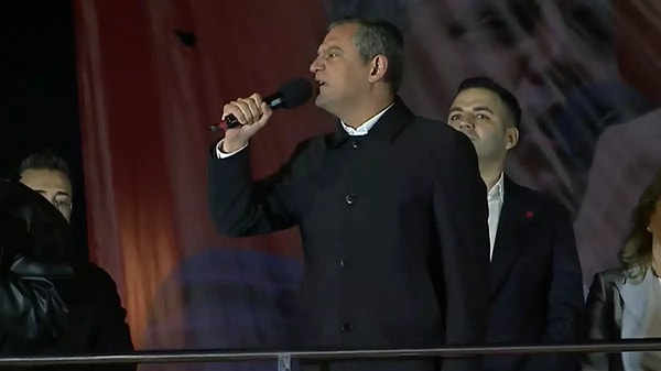 ''Gizli tanıklarıyla, birçok iftira ve yalanla dolu bir dosya hazırladı. Bu sefer döndüler; kendi yandaş müteahhitlerinden iftiracı şikayetçiler yaratmaya çalıştılar. Sadece, 'öyle duydum', 'miş, muş' dediler. Tek bir somut şey söyleyemediler''