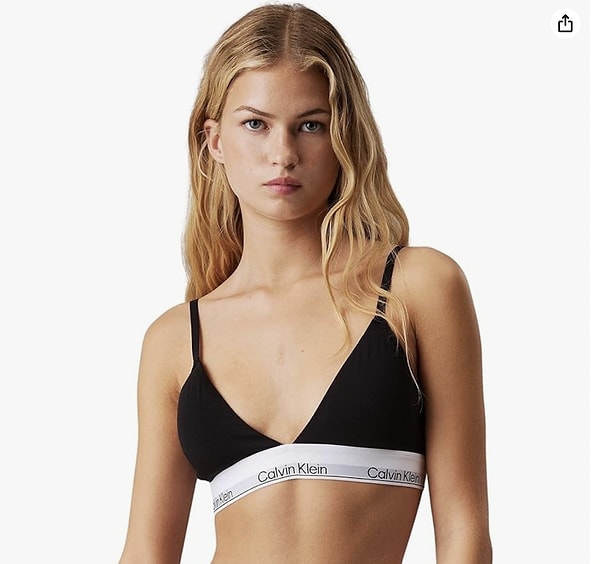 9. Calvin Klein’in bu siyah triangle braleti, hem rahat hem de şık bir iç giyim seçeneği!