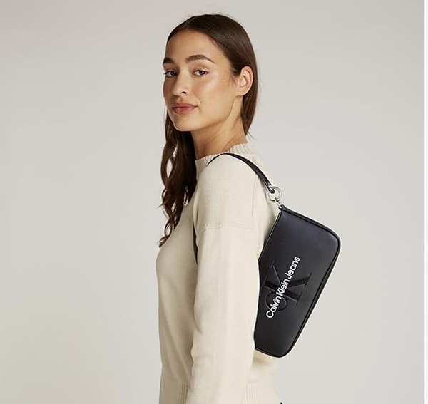 5. Şıklığı ve zarafeti bir arada arayanlar, Calvin Klein’in bu muhteşem omuz çantası Amazon’da indirimde! 👜