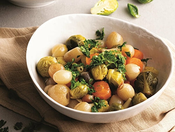 5. Tatlı Patates ve Zeytinyağlı Brüksel Lahanası