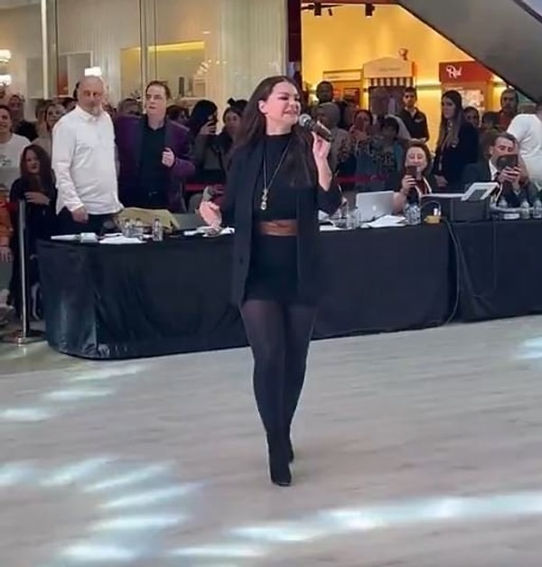 Bir dönemin en popüler kadın şarkıcısıydı Nez.