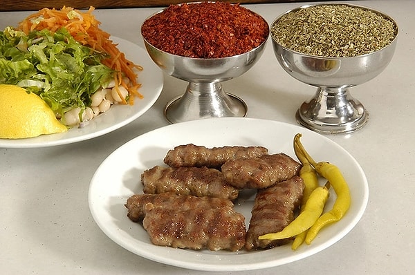 2. Sultanahmet Meatballs: Flavour from the Heart of History