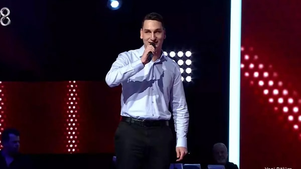 Mert Özer, Funda Kayacık'la son ikiye kaldı. Görseli