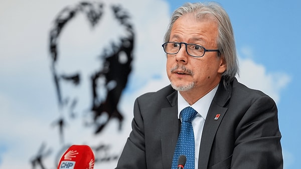 "Kayyum ve bu farklı bir konu"