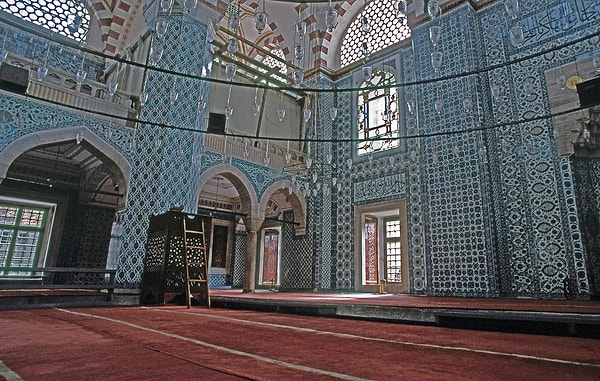 8. Rustem Pasha Mosque (Istanbul)