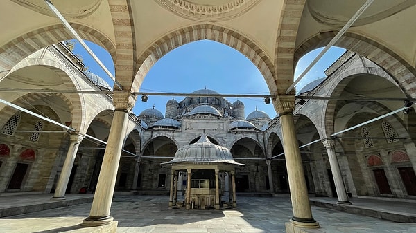 9. Şehzade Mosque (Istanbul)