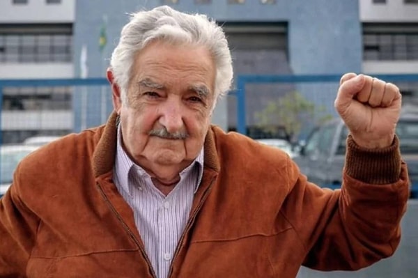 “Dünyanın en yoksul başkanı” olarak bilinen Jose Mujica, 89 yaşında kansere yenik düştü. Görseli