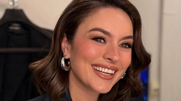 Senin auran Ezgi Mola'yla aynı!