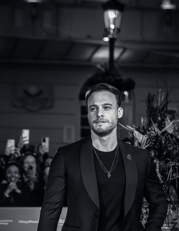 Kerem Bürsin Özel Hayatı