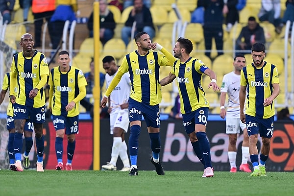Taraftar golü yuhladı.