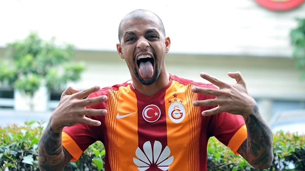 Melo'dan her zamanki paylaşımlar gelmeye başladı. Görseli