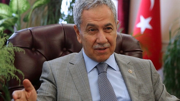 AKP'nin kurucularından eski TBMM Başkanı Bülent Arınç, Medyascope’tan Ruşen Çakır’a önemli açıklamalarda bulundu. Görseli