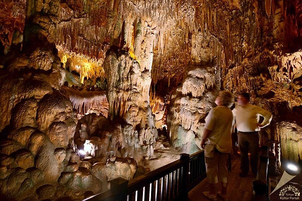 Visiting Hours and Entrance Fee