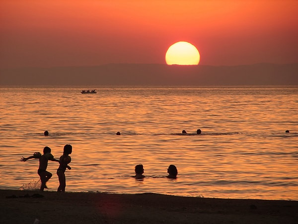 5. Avşa Island: Entertainment and Sea Vacation