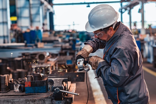 Vergi rekortmenliğine kadar yükselen 67 yıllık Karataş Grup, konkordato başvurusunda bulundu. Bursa 1. Asliye Ticaret Mahkemesi, 6 alt şirketi bulunan şirketler grubu için 3 aylık geçici mühlet kararı aldı.