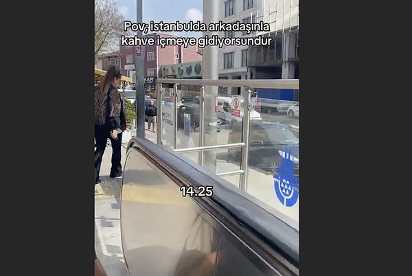 Kimileri İstanbul'dan derhal taşınılması gerektiğini savunurken pek çok kişi, bunun düşünüldüğü kadar kolay olmadığını belirtiyor. Görseli