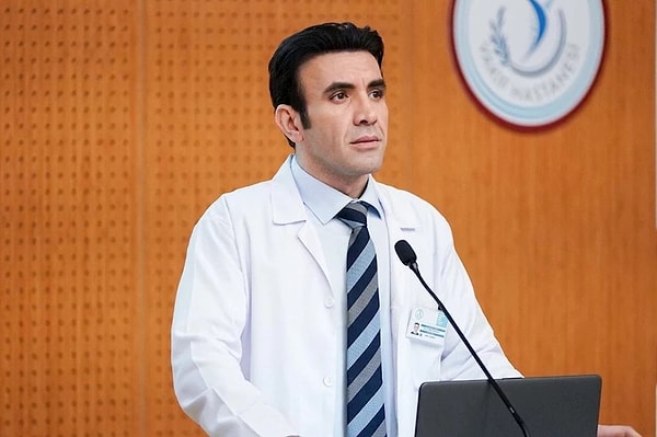 Birsen Altuntaş, Mehmet Yılmaz Ak'ın diziden ayrıldığını açıkladı. Görseli