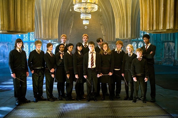 Harry Potter ve Zümrüdüanka Yoldaşlığı Filmi Oyuncu Kadrosu Görseli