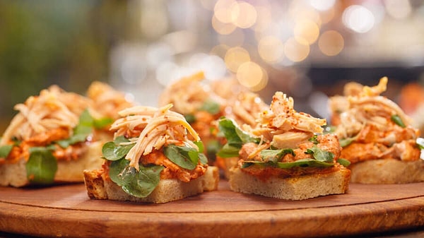 3. Bruschetta Tavuk ve Kavrulmuş Kahveli Havuçlar