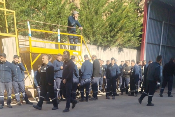 İnegöl’deki Akia fabrikasında işçiler grev kararı almıştı. Görseli