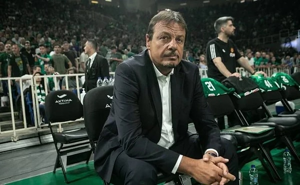 "Kimse benim ülkeme küfredemez" Görseli