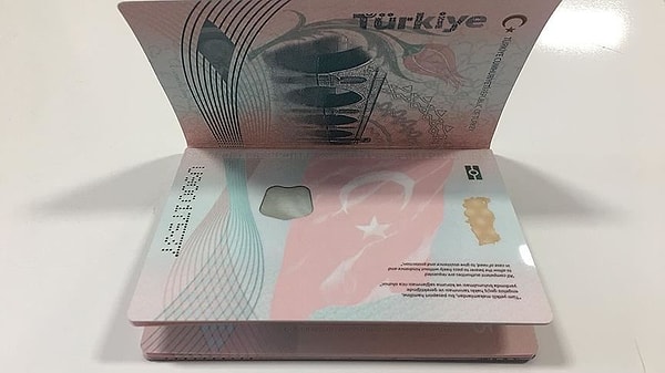 Daha önce Schengen vizesi almış kişilerin bir sonraki başvuruda daha uzun vize alma ihtimali artıyor. Görseli