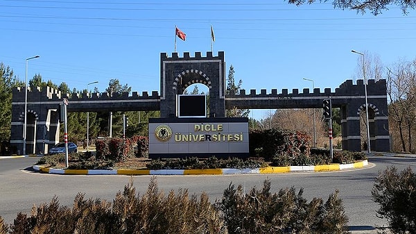 Ahmet P. görevden uzaklaştırıldı. Görseli