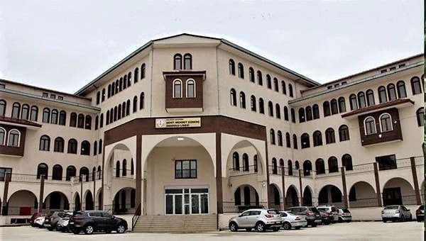 Olay, Bandırma Şehit Mehmet Günenç Anadolu Lisesi’nde meydana geldi. Görseli