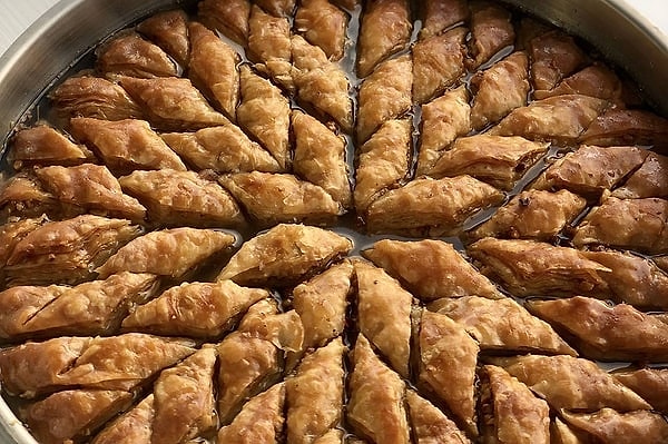 Baklavalar yendi mi? Görseli