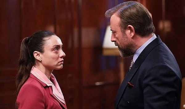 İlk sezonuyla izleyiciden büyük beğeni toplayan Kral Kaybederse dizisi, ikinci sezonunda önemli bir değişiklik yaşıyor.