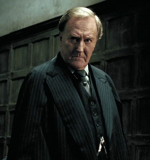 Harry Potter dizisinde Sihir Bakanı Cornelius Fudge'ı canlandıracak oyuncu da belli oldu.