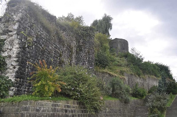 Accommodation and Dining Options at Rize Castle