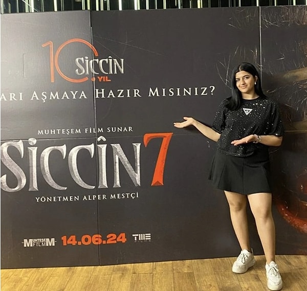Uzun süre trendlerden düşmeyen TikToker Beyza Galiba, Siccin serisinin yapımcılarının da dikkatini çekmeyi başarmıştı. Görseli