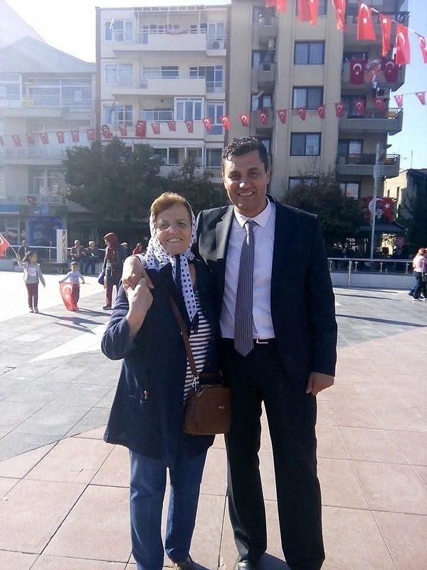 Aynı hastanede tedavi gören annesi, oğlunun vefat haberi sonrası fenalaştı. Görseli