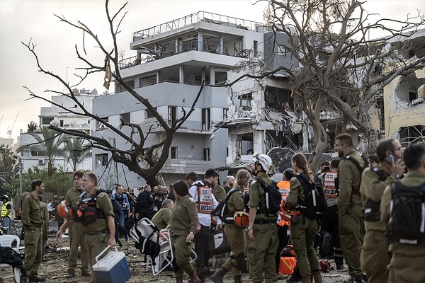 İsrail ordusundan yapılan açıklamada, İran’ı hedef alan son saldırılarda ülkenin silah üretim tesislerinin ve karadan karaya füze altyapısının vurulduğu bildirildi.