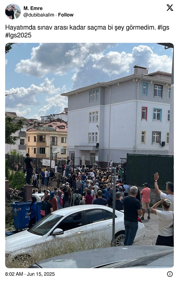 Okul bahçeleri doldu taştı. Görseli