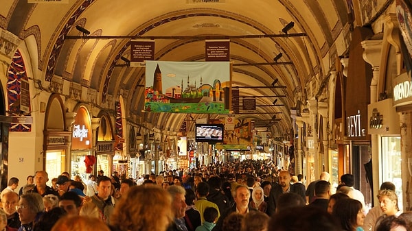 4.sırada ise Emniönü-Kapalı Çarşı vardı.