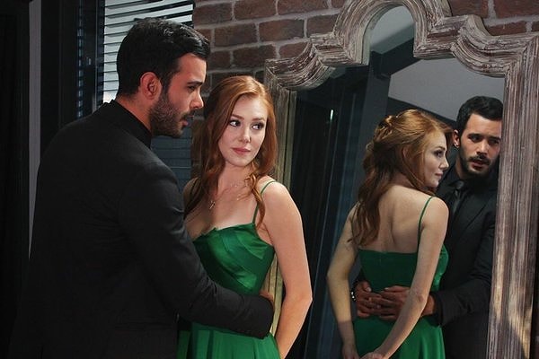 Box Office Türkiye'nin paylaşımına göre, romantik komedi türündeki Kiralık Aşk son 10 yılın en çok izlenen yaz dizisi oldu.