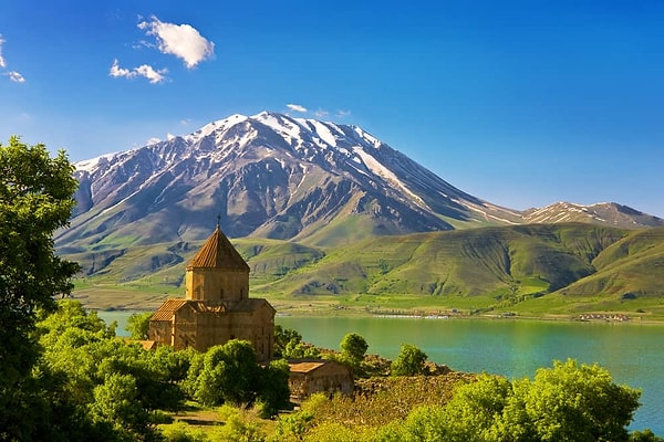 7. Van’ın plaka kodu kaçtır?