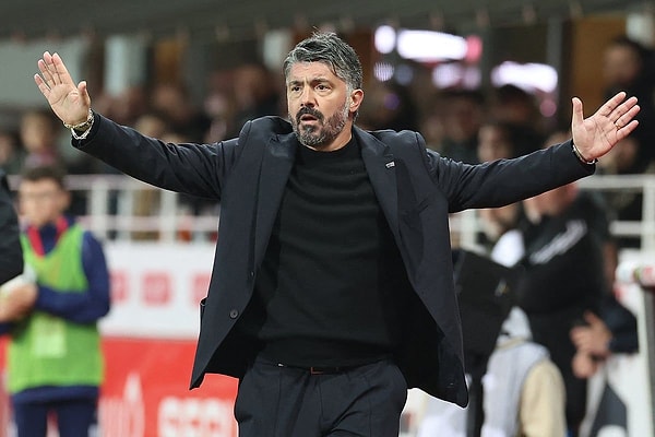 Futbolun hırçın çocuğu artık teknik direktörlük koltuğunda...