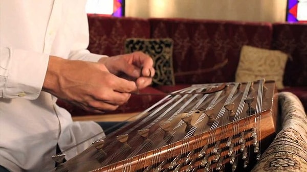 5. Santur - İran