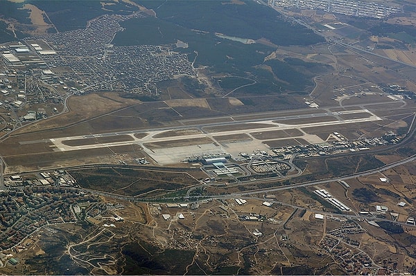 How to Get to Izmir Airport