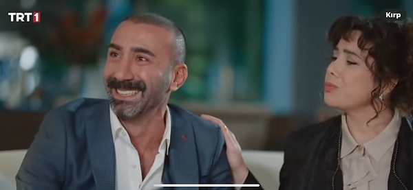 Bu sözlerden sonra İmamoğlu ile ilgili eleştirilerine sosyal medya üzerinden devam eden oyuncu, geçtiğimiz gün yeni bir dizi projesi için TRT ile anlaştı.