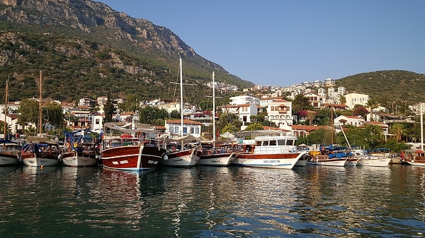 Choosing a Hotel in Kaş According to the Season